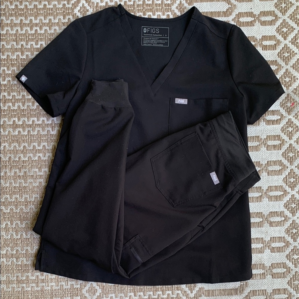 Figs Black Joggers Set